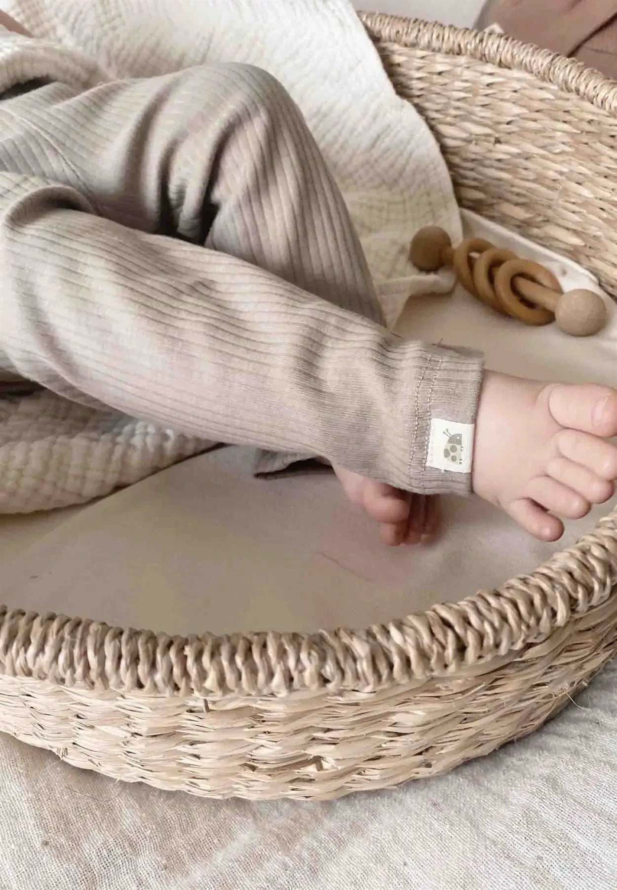 ORGANIC COTTON TAUPE LEGGINGS